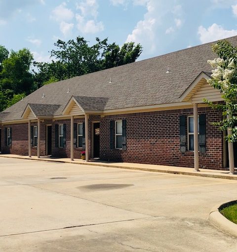 Latourette8 – 1620 Latourette Dr. #4 – AVAILABLE MID-JULY